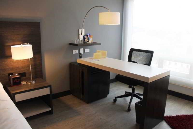 Nh Bogota Urban 26 Royal Hotell Exteriör bild